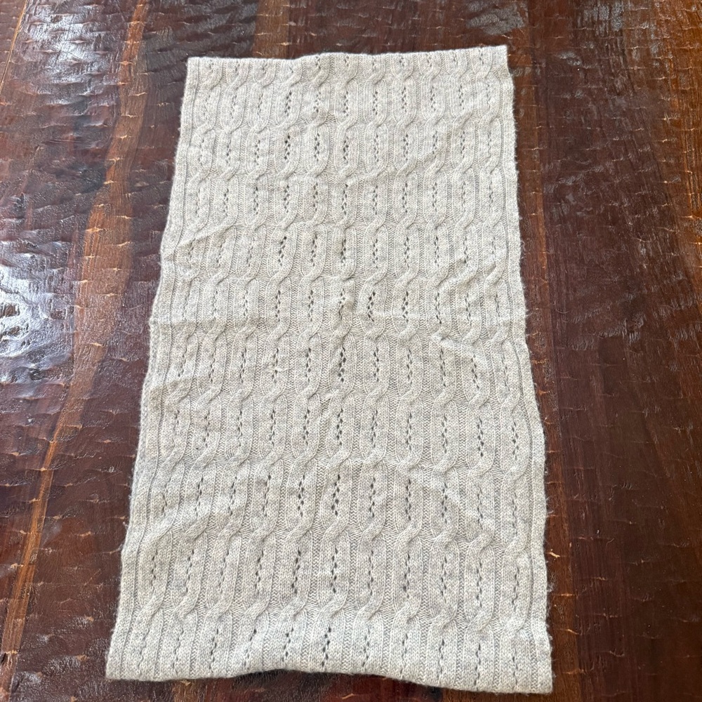 Celeste Light Gray Wool/Cashmere Knit Scarf